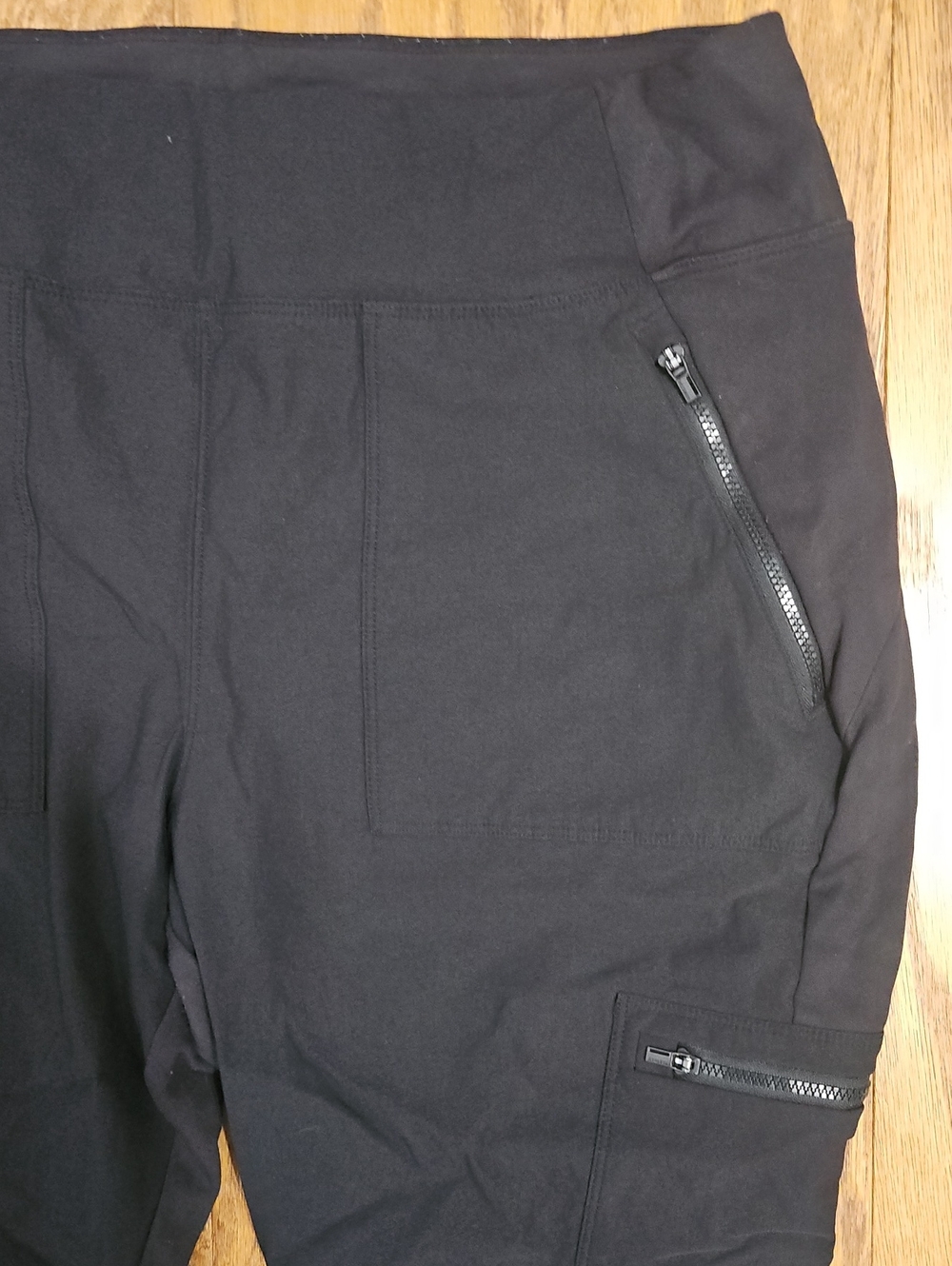 Athleta Black Headlands Hybrid Cargo Tight, Size 16 - Picture 5 of 8